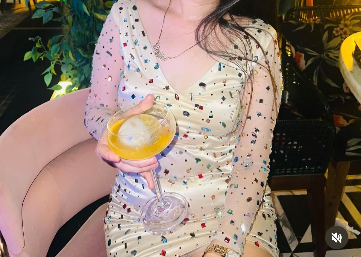 DRESS 6